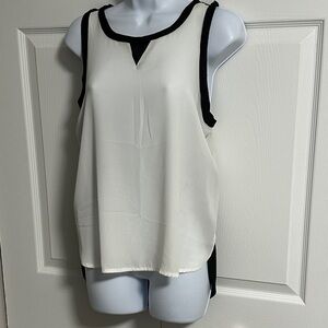 Monteau Black and White Sleeveless Blouse
